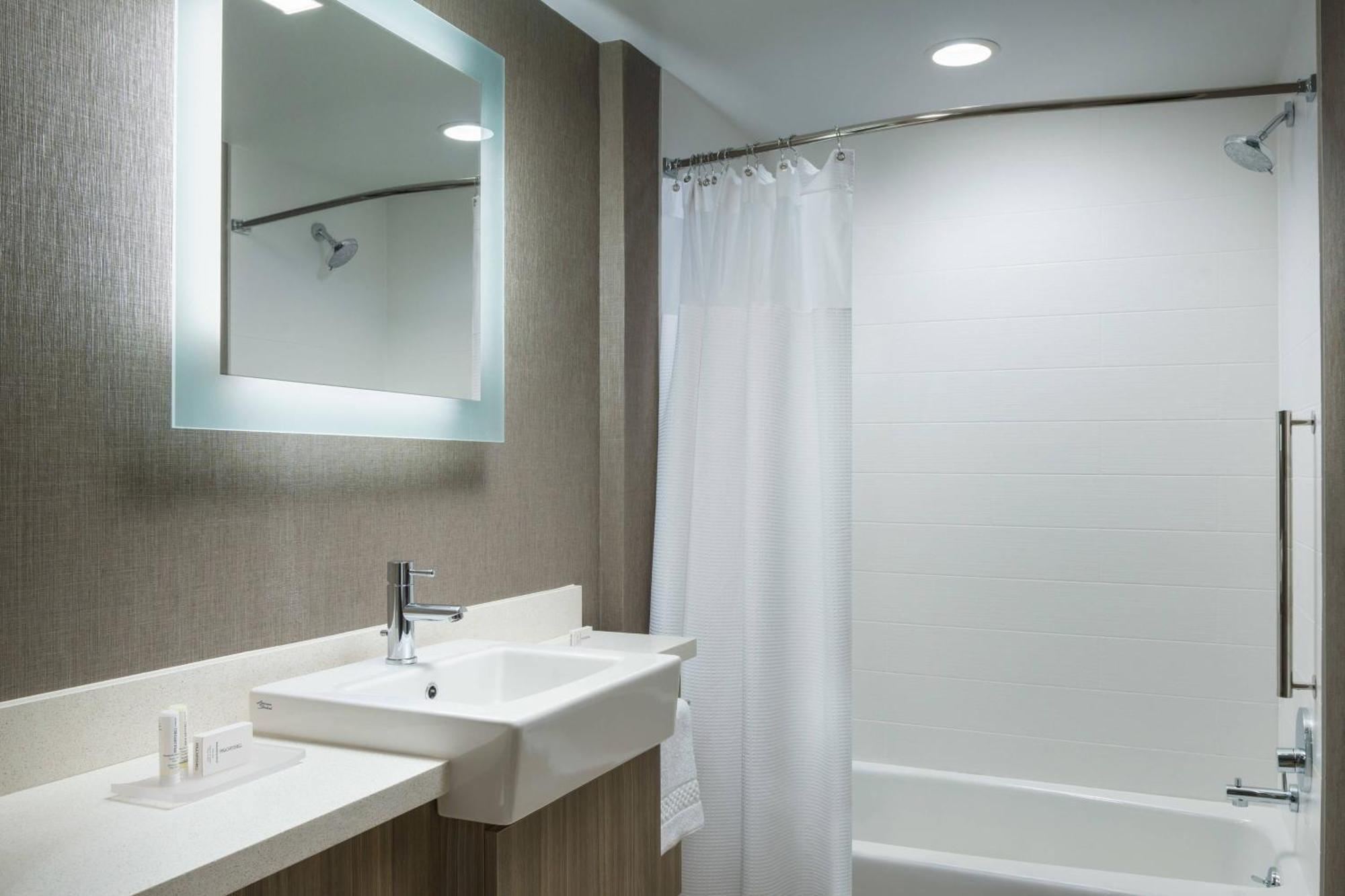 Springhill Suites By Marriott Philadelphia West Chester/Exton Extérieur photo